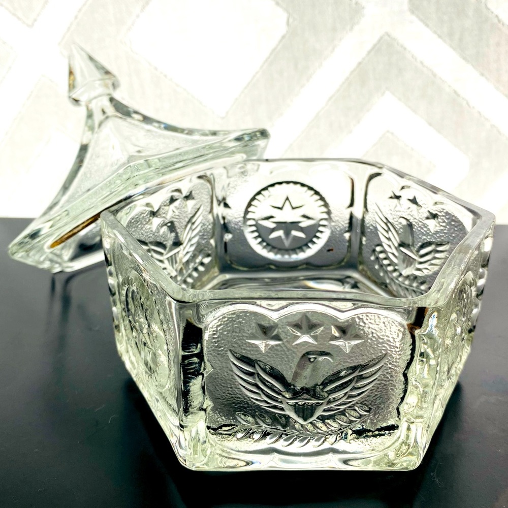 Indiana Glass Co. Eagle & Star Depression Glass Americana Lidded Candy Dish - Picture 3 of 4